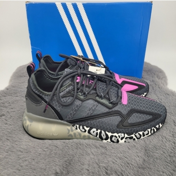 New Adidas ZX 2K Boost Women's Low Top Running Shoes Grey Purple Size 7 - Picture 4 of 7